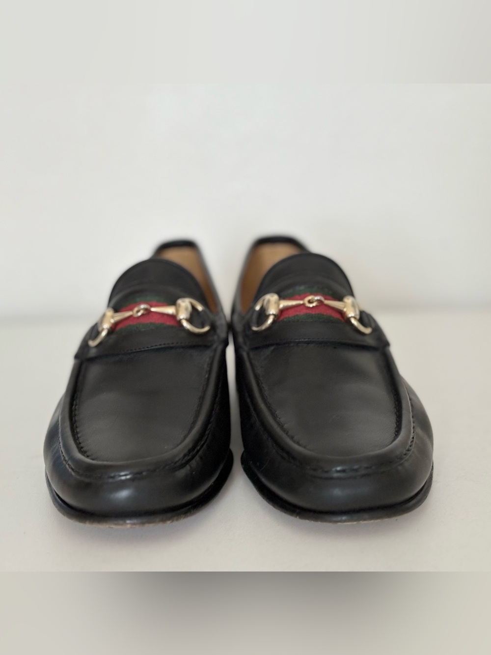 Gucci Black Leather Loafers with Red & Green Web and Gold Horsebit - Picture 3 of 13